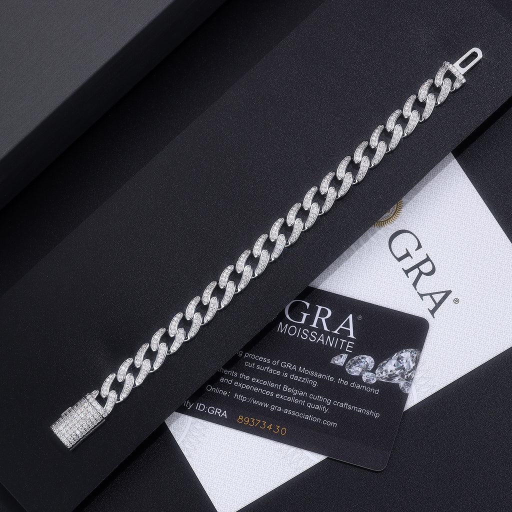 Set With Top-quality Moissanite, This Luxurious And Fashionable Light Luxury Jewelry Silver Bracelet Is Made Of S925 Silver Electroplated With Platinum