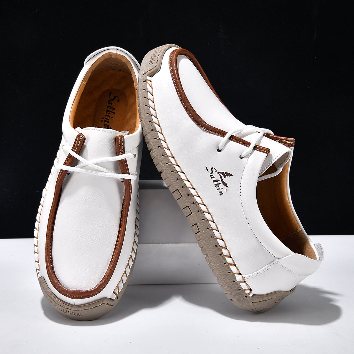 Versatile Casual Soft-soled Lace-up Shoes Secondary image