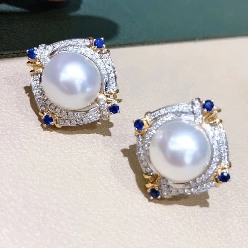 Elegant Two-tone Faux Pearl Stud Earrings With A Geometric Diamond Shape