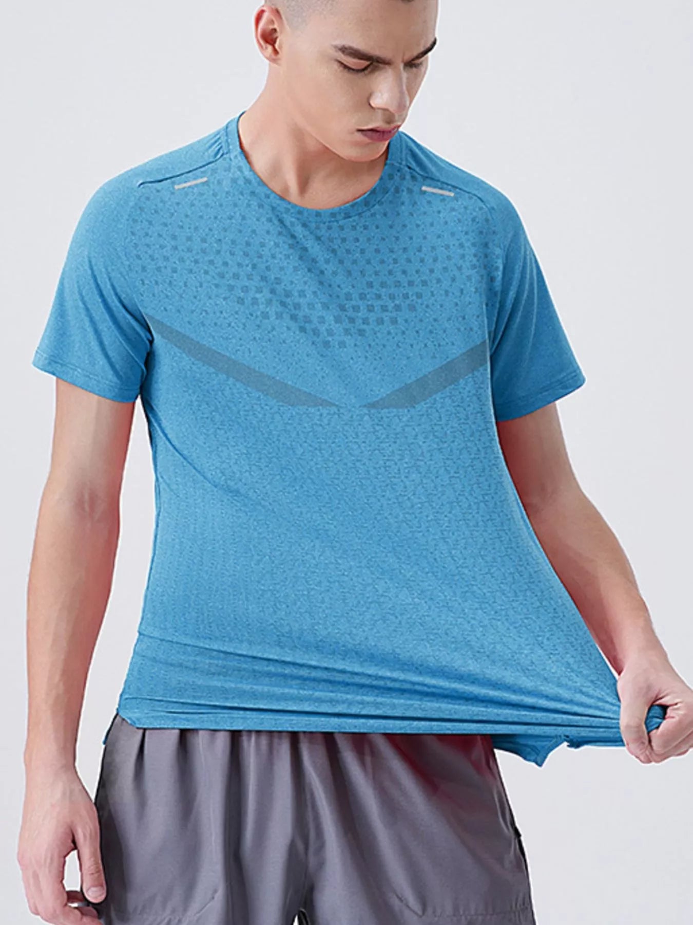Men's Plus Size Breathable Quick-Dry Active T-Shirt Secondary image