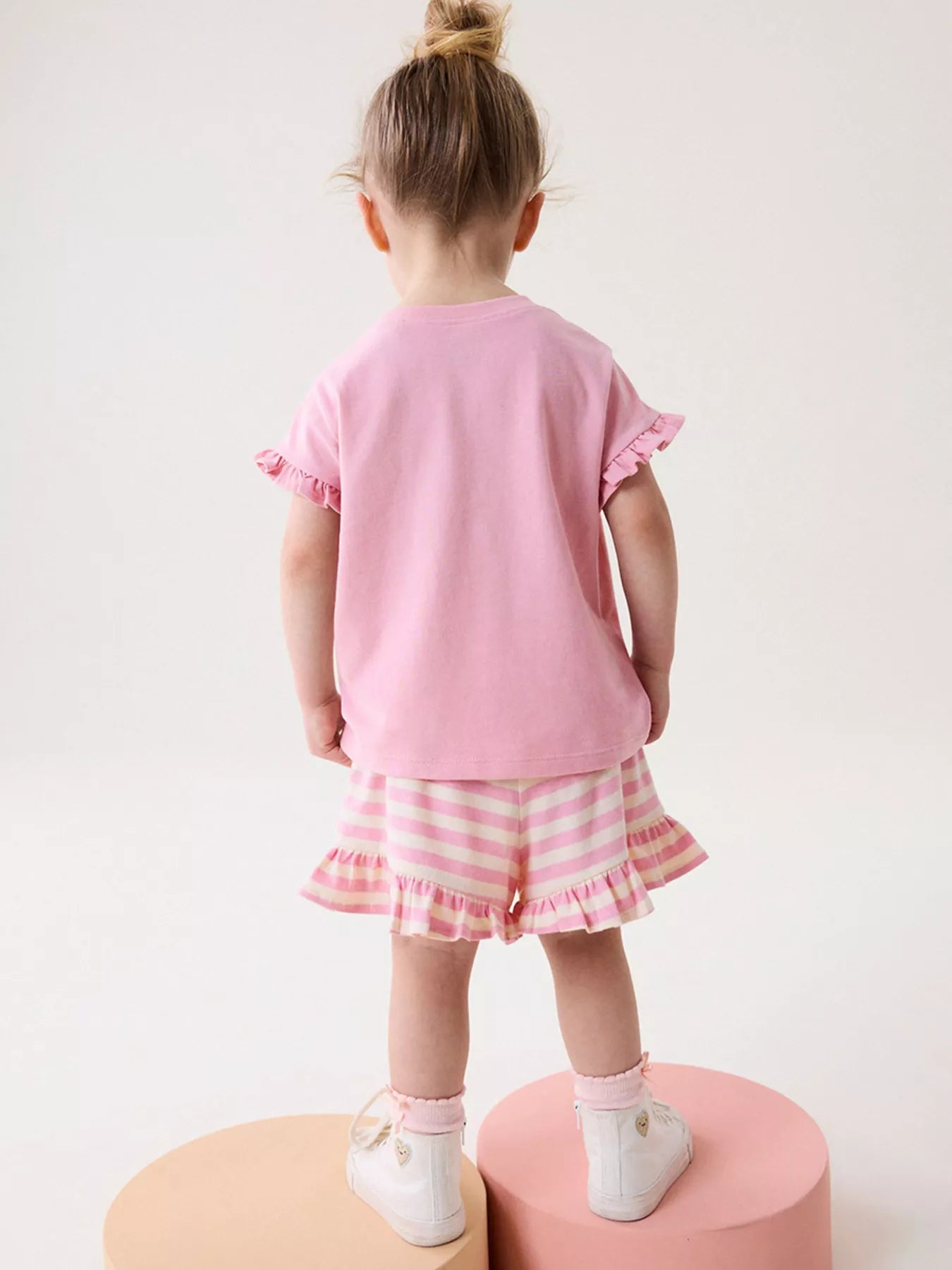 Children's Cute Bunny Applique Ruffle Trim Set Secondary image