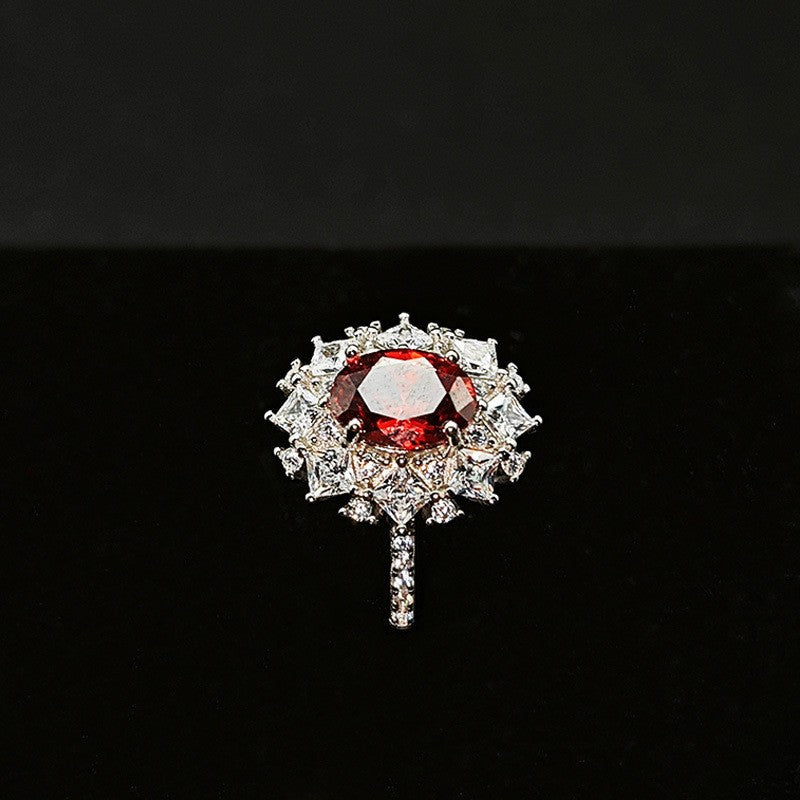 S925 Silver Ring With An Adjustable Opening Featuring A Pigeons Blood Red High-carat Zircon