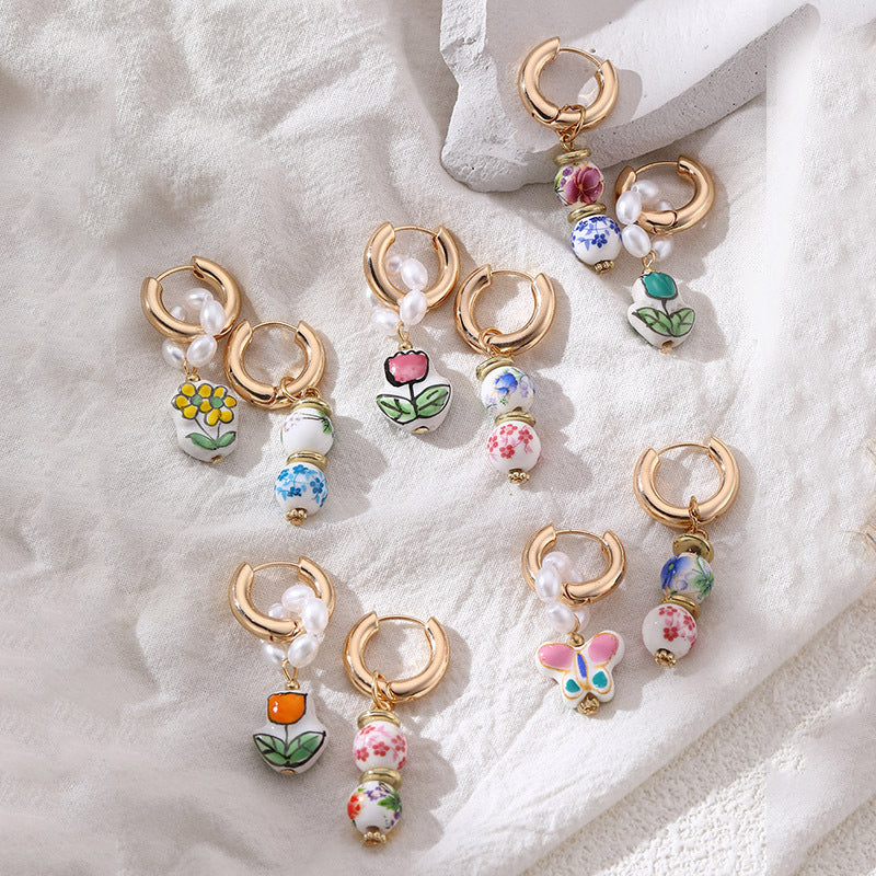 European And American Blue-and-White Porcelain Floral Pearl Earrings Sweet Womens Copper Ear Clips Secondary image