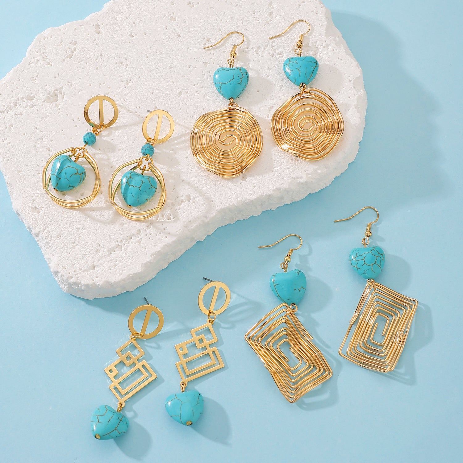 Stylish Minimalist And Personalized Alloy Earrings For Women Secondary image