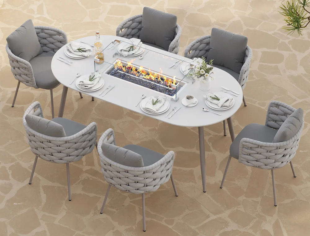 outdoor dining set